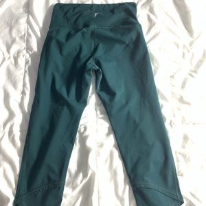 Medium - old navy active go dry fitted leggings crop (green / teal) .